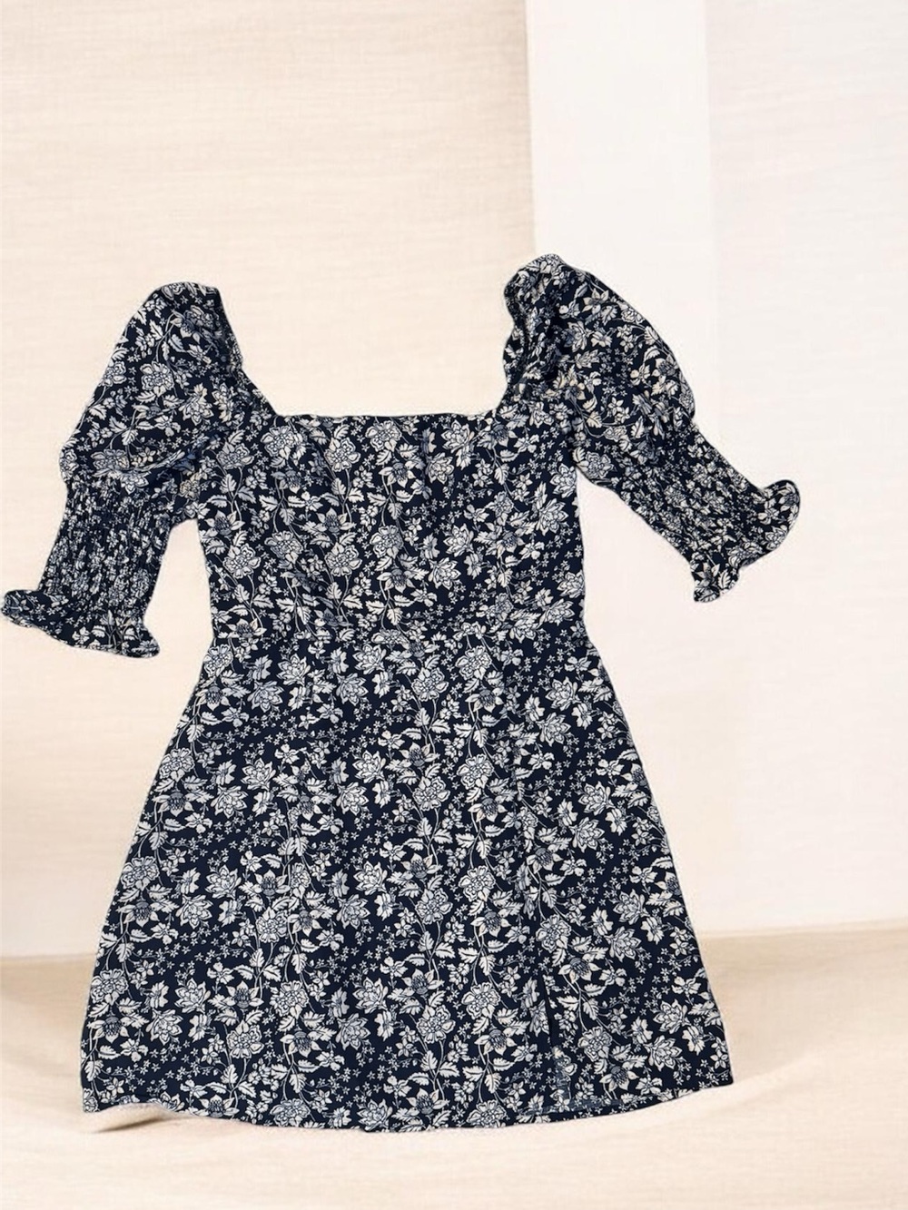 miami Navy and White Floral Smocked Mini Dress for womens size M